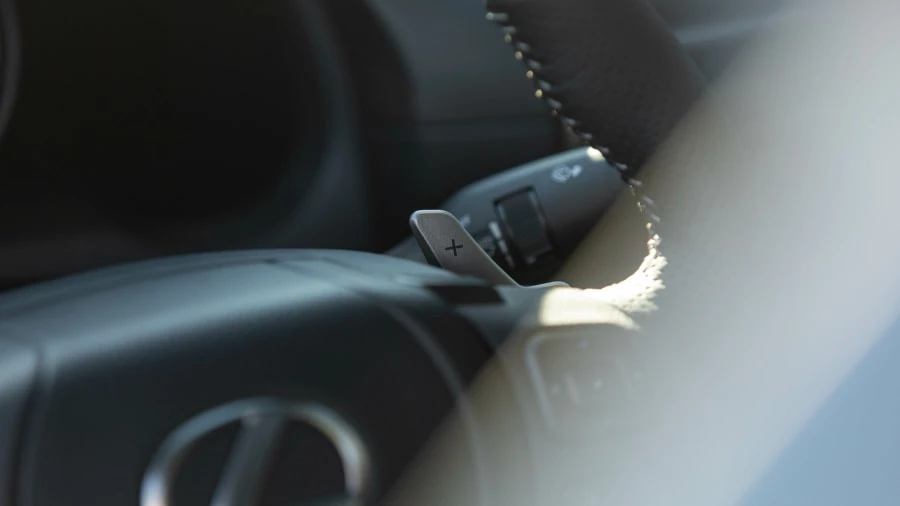 2022 Lexus IS 3rd Gen - Image 25 of 28