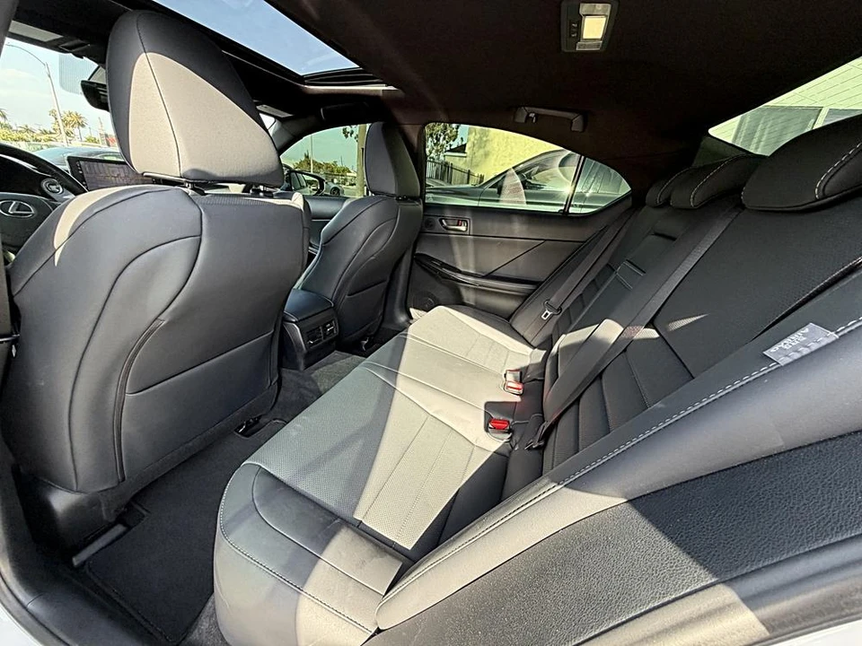 2022 Lexus IS 3rd Gen - Image 7 of 20