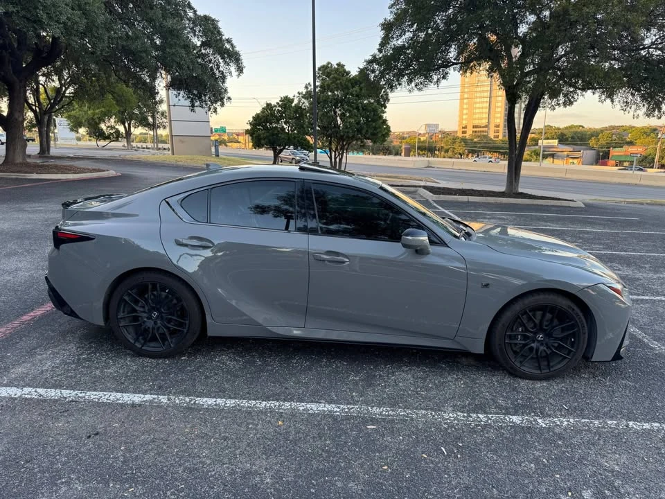 2022 Lexus IS 3rd Gen - Image 5 of 18