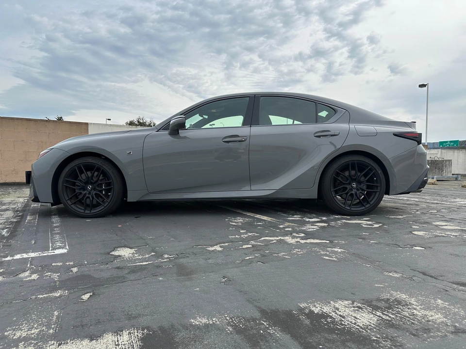 2022 Lexus IS 3rd Gen - Image 10 of 31