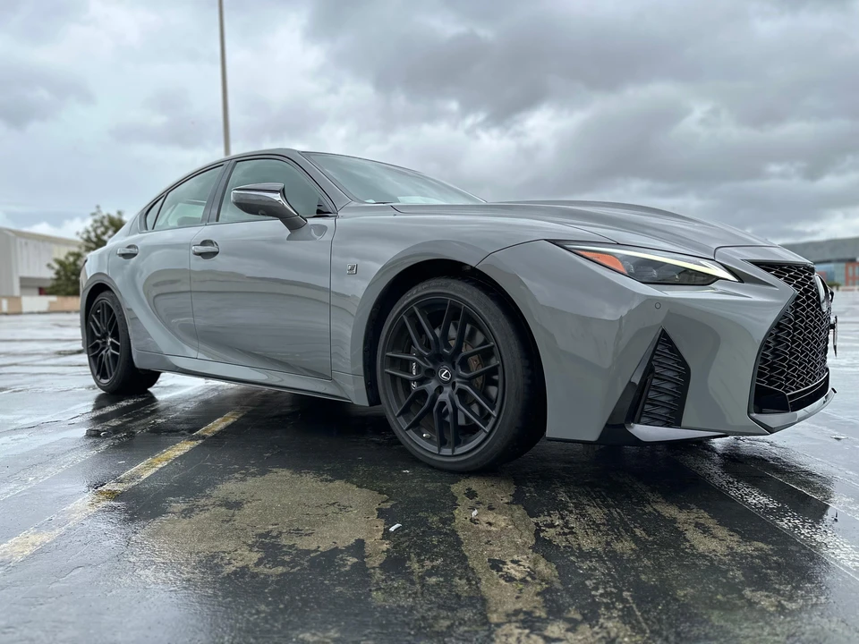 2022 Lexus IS 3rd Gen - Image 16 of 31