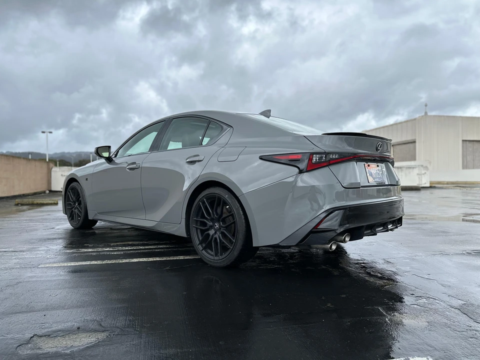 2022 Lexus IS 3rd Gen - Image 12 of 31
