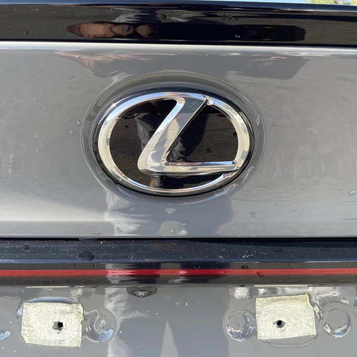 2022 Lexus IS 3rd Gen - Image 27 of 31