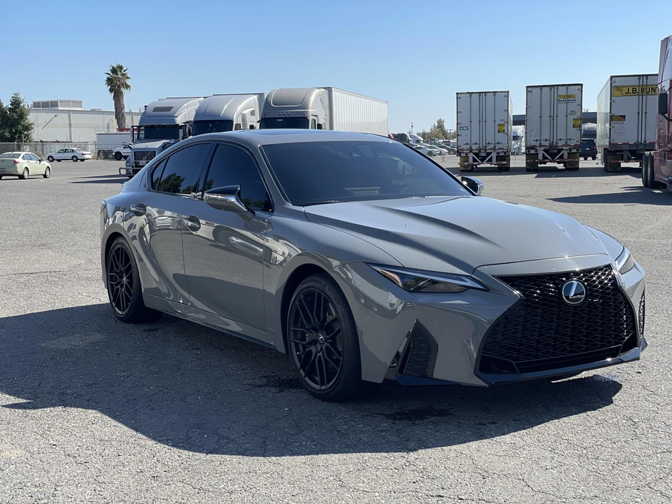 2022 Lexus IS 3rd Gen - Image 13 of 31