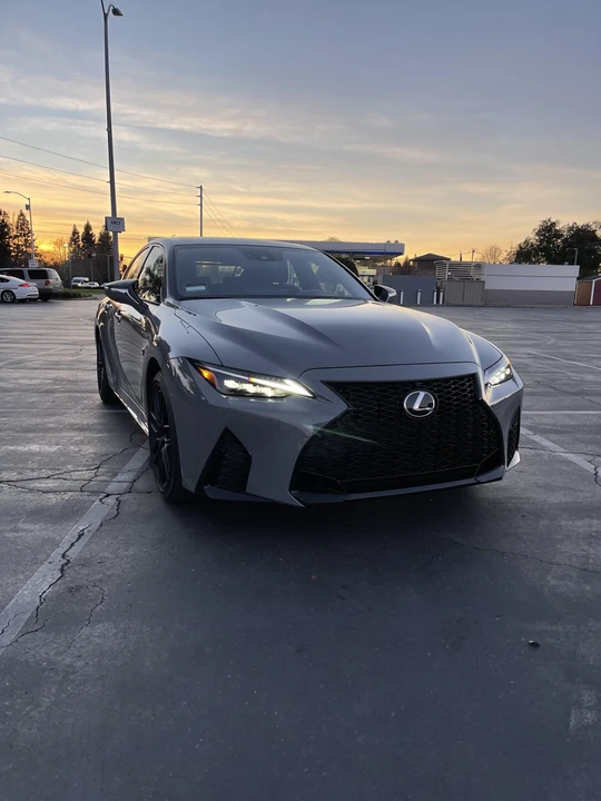 2022 Lexus IS 3rd Gen - Image 15 of 31