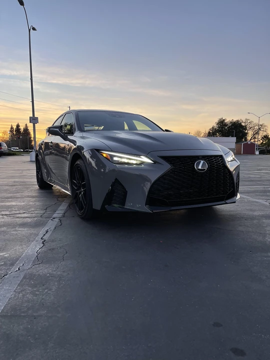 2022 Lexus IS 3rd Gen - Image 14 of 31