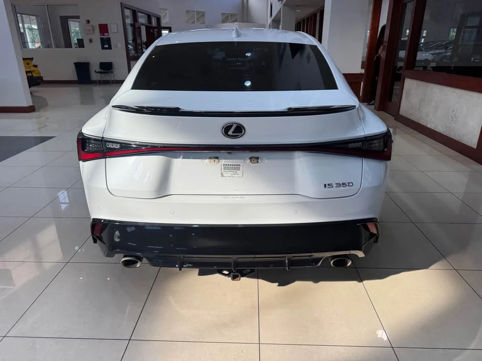 2022 Lexus IS 3rd Gen - Image 4 of 13