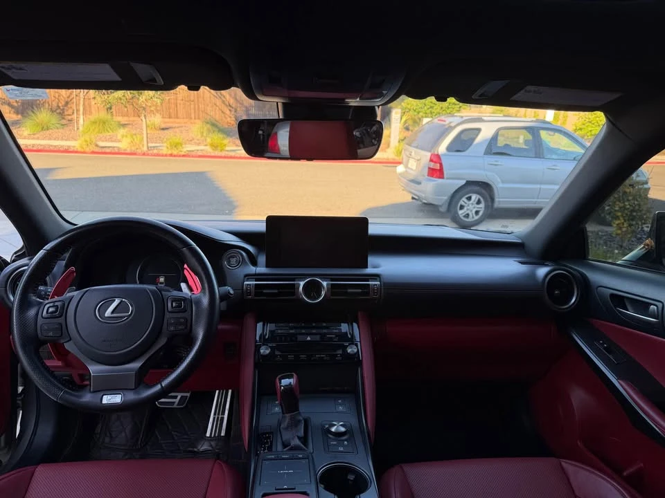 2022 Lexus IS 3rd Gen - Image 8 of 9