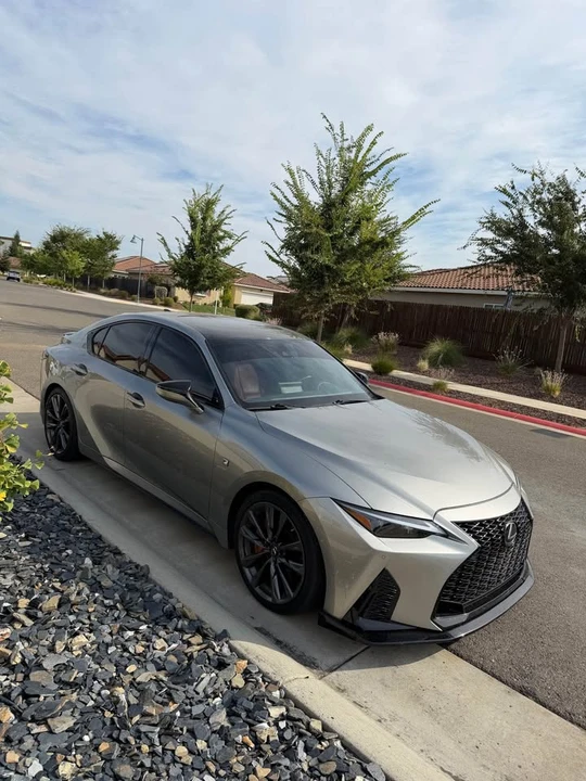 2022 Lexus IS 3rd Gen - Image 3 of 9