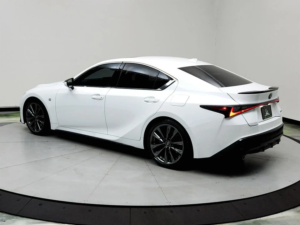 2022 Lexus IS 3rd Gen - Image 7 of 12