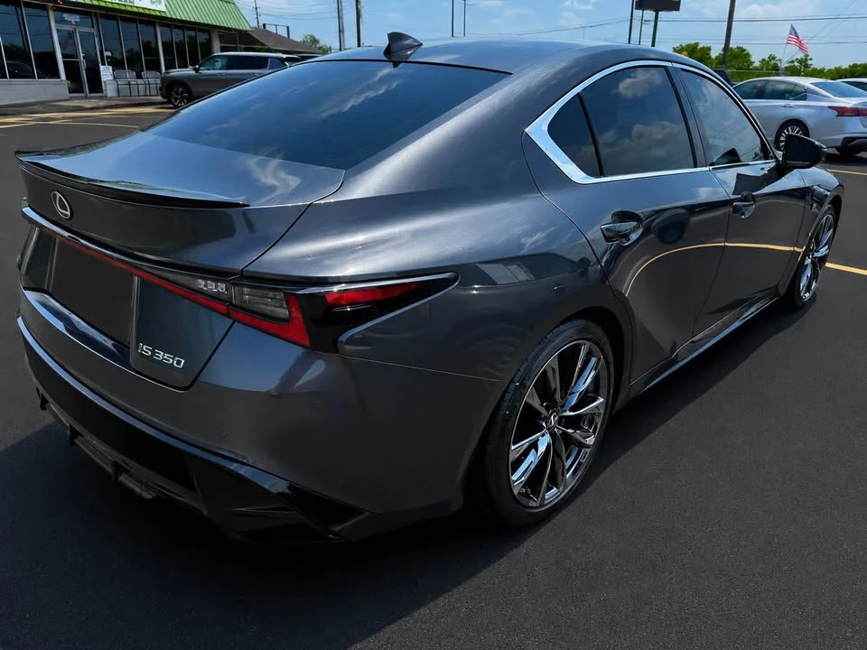 2022 Lexus IS 3rd Gen - Image 3 of 8