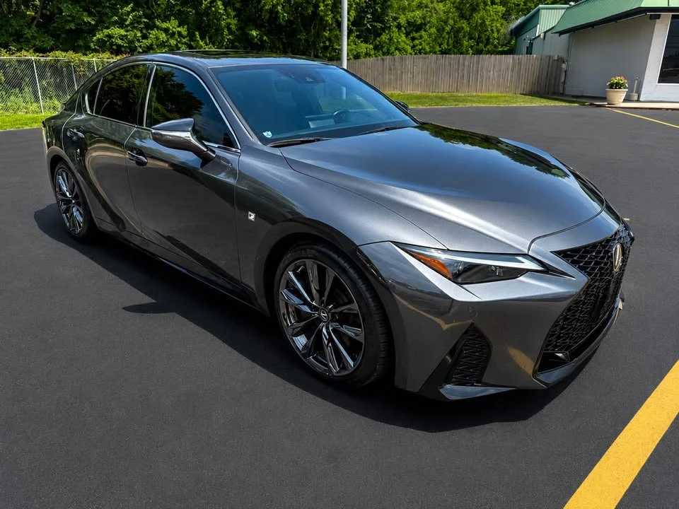 2022 Lexus IS 3rd Gen - Image 2 of 8