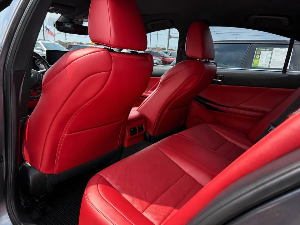 2022 Lexus IS 3rd Gen - Image 7 of 8