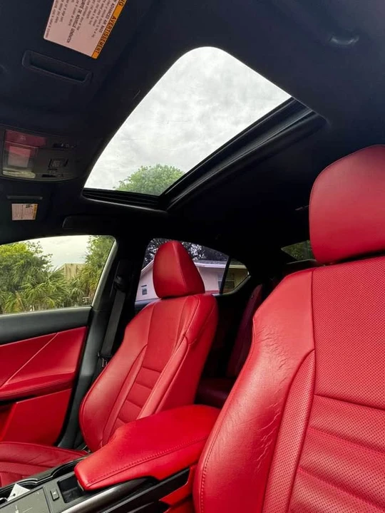 2022 Lexus IS 3rd Gen - Image 5 of 15
