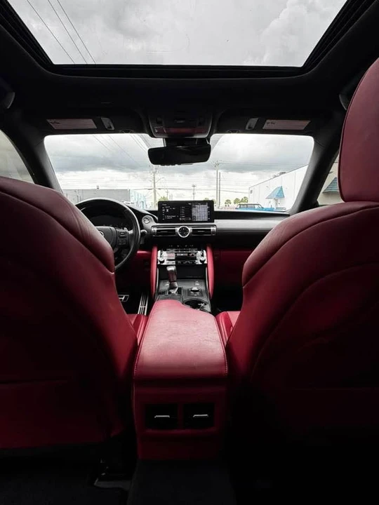 2022 Lexus IS 3rd Gen - Image 9 of 15