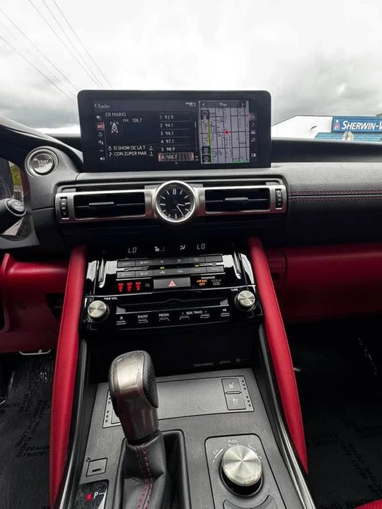 2022 Lexus IS 3rd Gen - Image 10 of 15