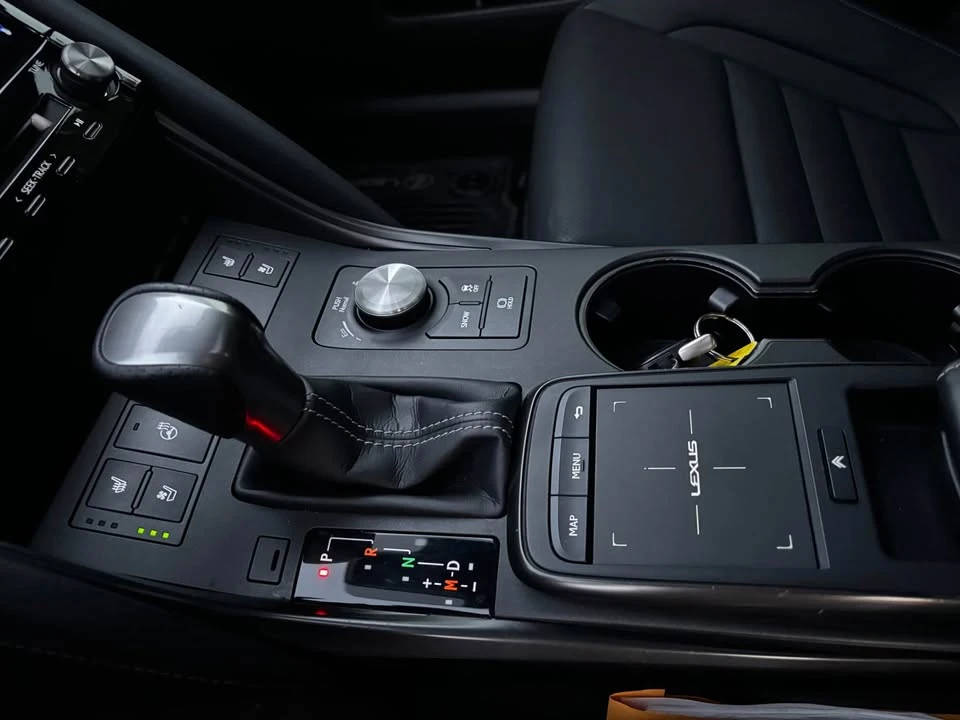 2022 Lexus IS 3rd Gen - Image 14 of 14
