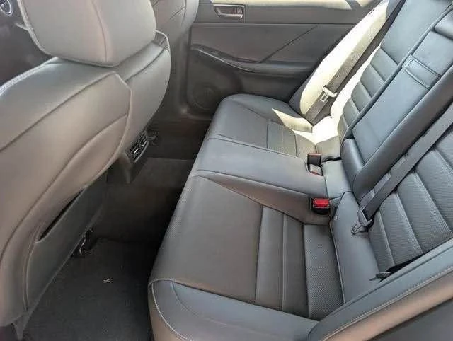 2022 Lexus IS 3rd Gen - Image 9 of 20