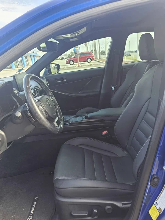 2022 Lexus IS 3rd Gen - Image 3 of 8