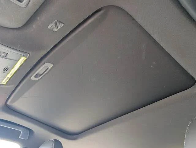 2022 Lexus IS 3rd Gen - Image 8 of 20