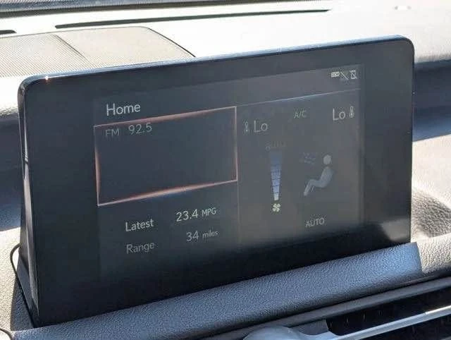 2022 Lexus IS 3rd Gen - Image 15 of 20