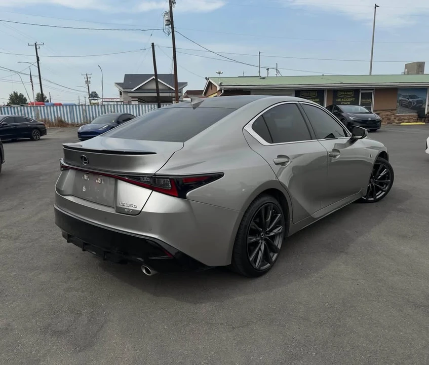 2022 Lexus IS 3rd Gen - Image 7 of 8
