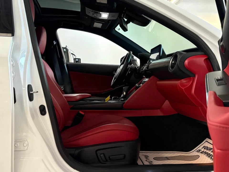 2022 Lexus IS 3rd Gen - Image 16 of 20