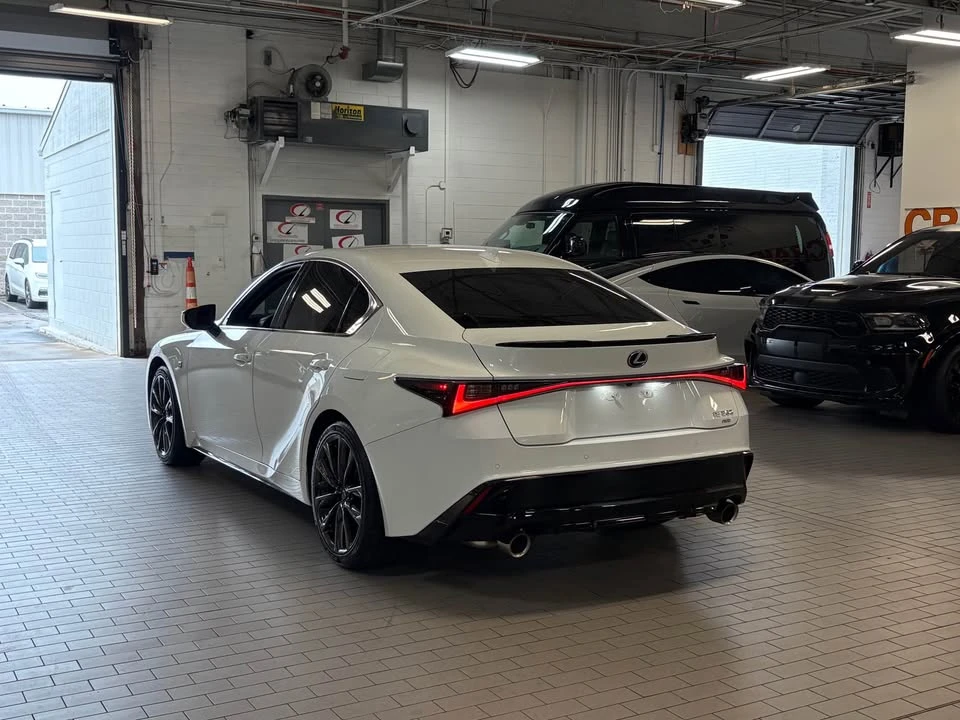 2022 Lexus IS 3rd Gen - Image 5 of 20