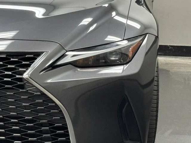 2022 Lexus IS 3rd Gen - Image 8 of 12