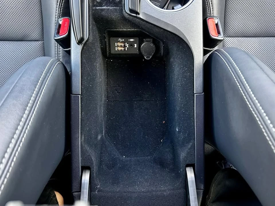 2022 Lexus IS 3rd Gen - Image 12 of 17