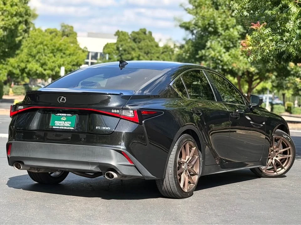 2022 Lexus IS 3rd Gen - Image 6 of 20