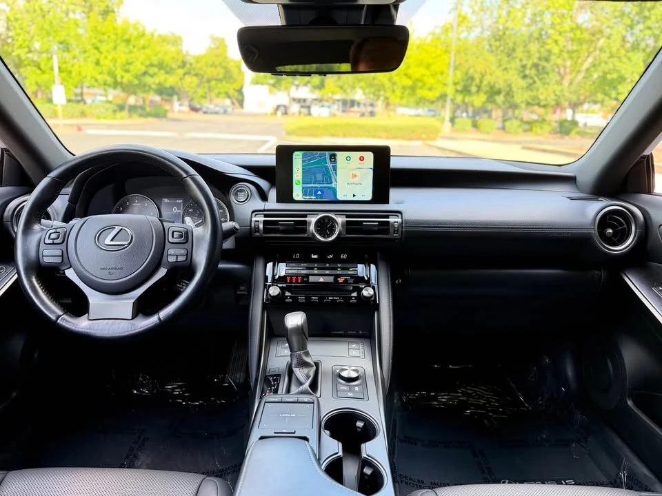 2022 Lexus IS 3rd Gen - Image 12 of 20