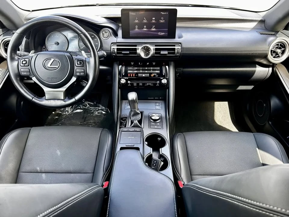 2022 Lexus IS 3rd Gen - Image 3 of 17