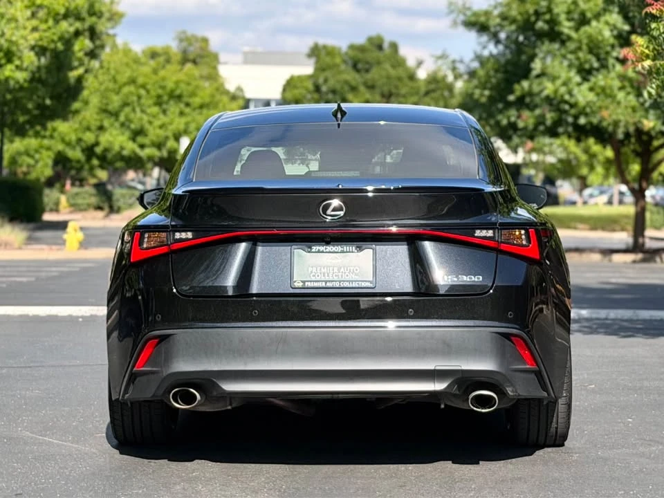 2022 Lexus IS 3rd Gen - Image 7 of 20