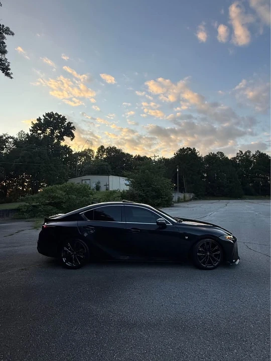 2022 Lexus IS 3rd Gen - Image 7 of 15