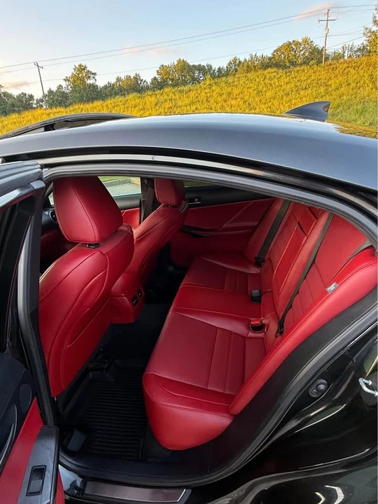 2022 Lexus IS 3rd Gen - Image 12 of 15