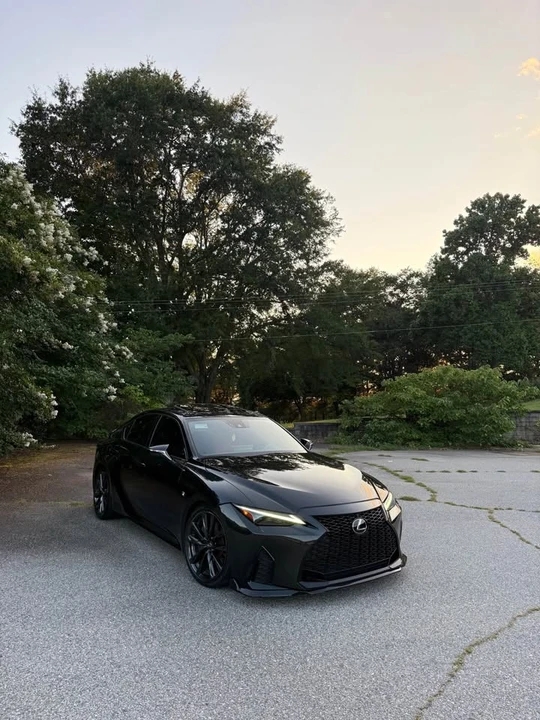 2022 Lexus IS 3rd Gen - Image 3 of 15