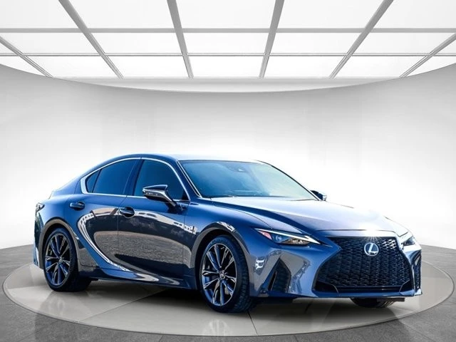 2022 Lexus IS 3rd Gen - Image 5 of 12