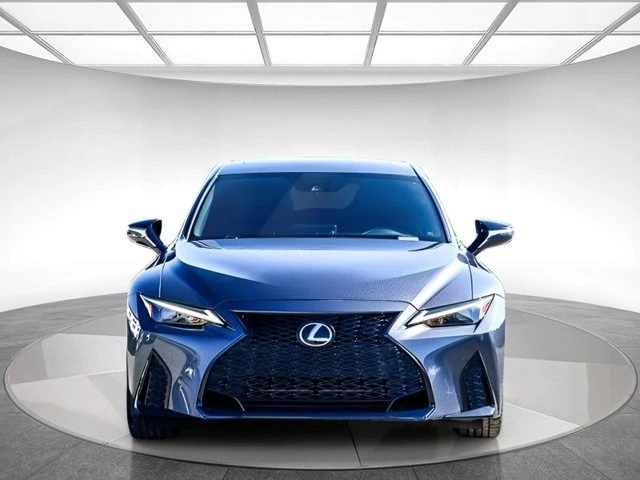 2022 Lexus IS 3rd Gen - Image 6 of 12