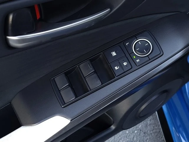 2022 Lexus IS 3rd Gen - Image 11 of 12