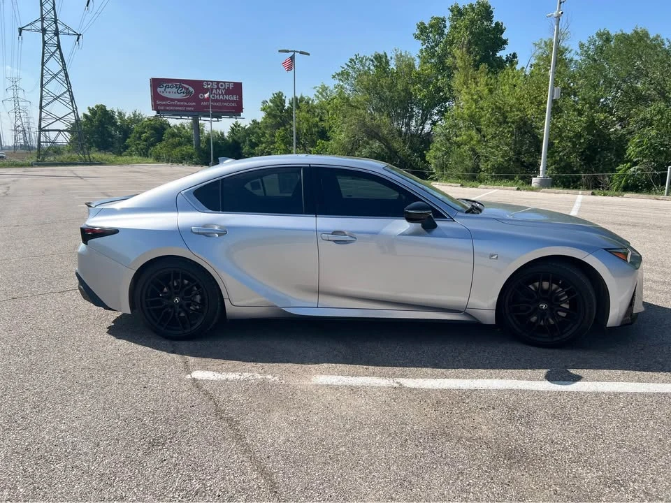 2022 Lexus IS 3rd Gen - Image 2 of 11
