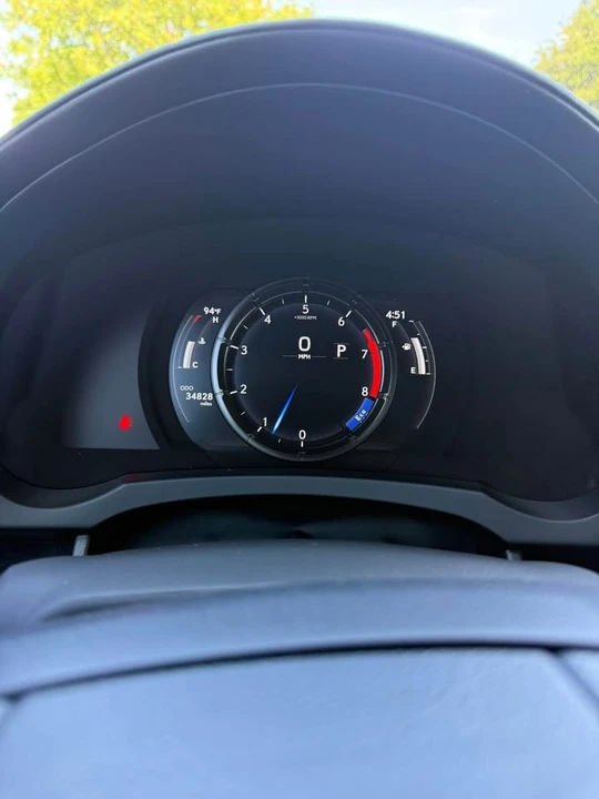 2022 Lexus IS 3rd Gen - Image 11 of 12
