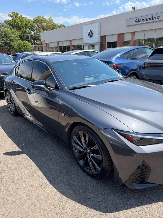 2022 Lexus IS 3rd Gen - Image 3 of 10