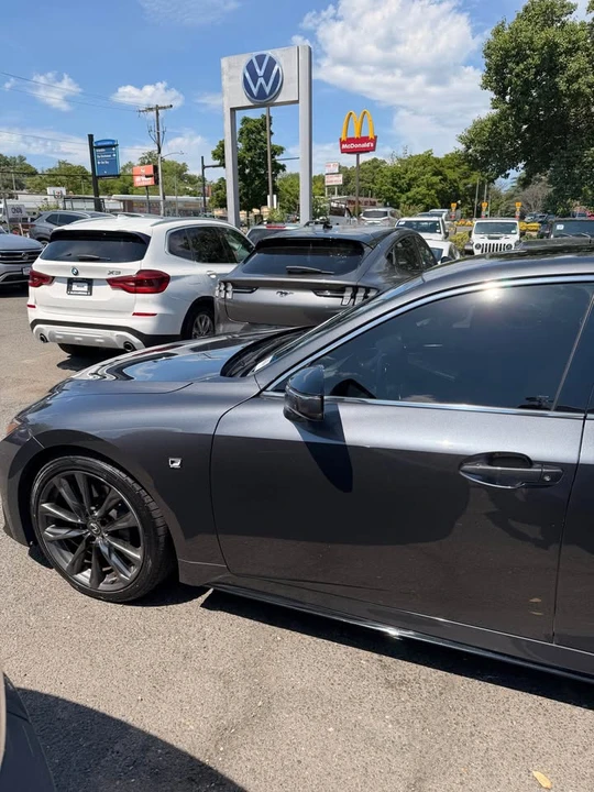 2022 Lexus IS 3rd Gen - Image 5 of 10