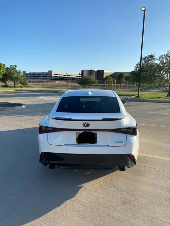2022 Lexus IS 3rd Gen - Image 3 of 13