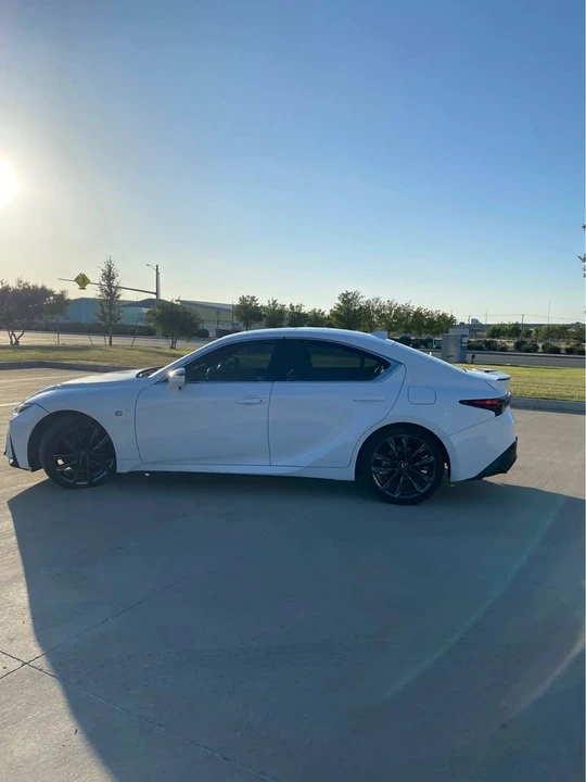 2022 Lexus IS 3rd Gen - Image 4 of 13
