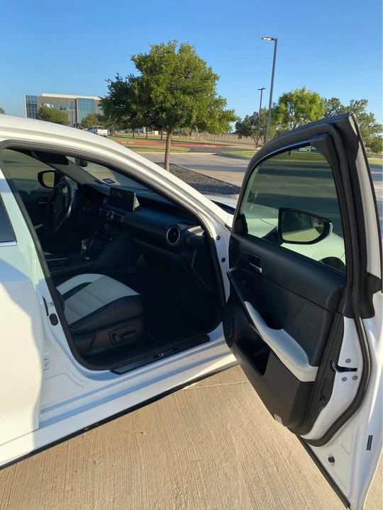 2022 Lexus IS 3rd Gen - Image 8 of 13