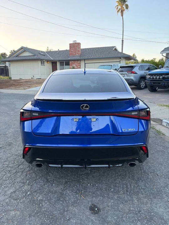 2022 Lexus IS 3rd Gen - Image 4 of 22