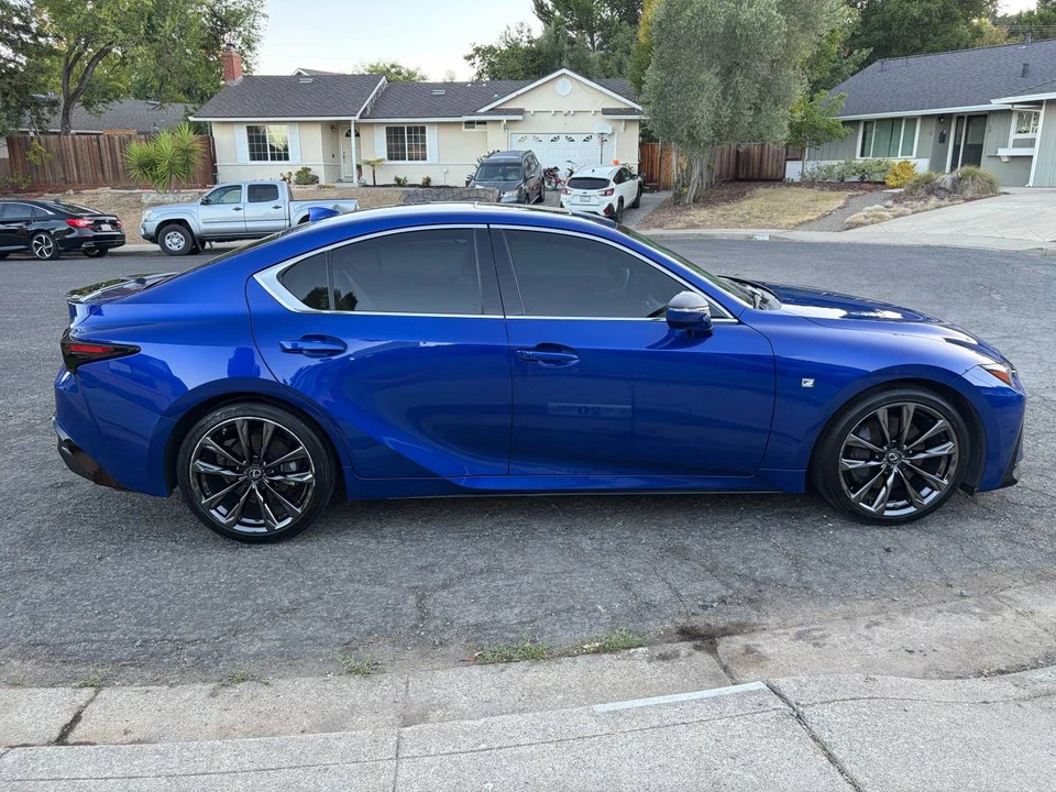 2022 Lexus IS 3rd Gen - Image 5 of 22