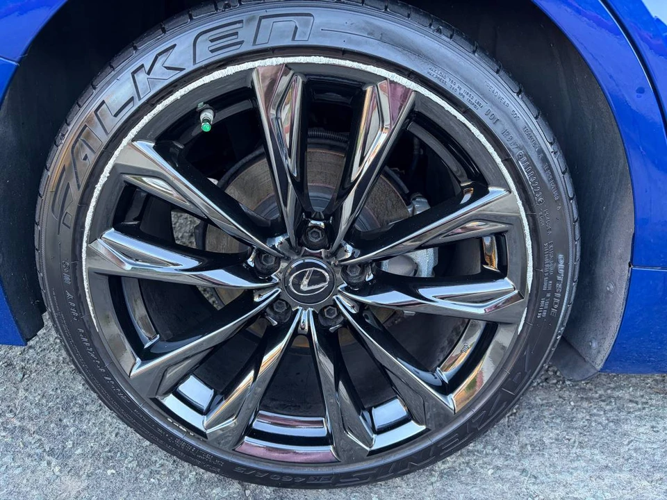 2022 Lexus IS 3rd Gen - Image 17 of 22